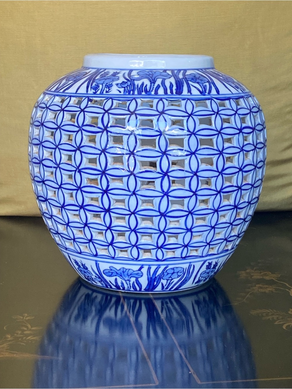 Vintage Blue & White Reticulated Porcelain Vase Jar, 7" Pierced Lattice Cutout